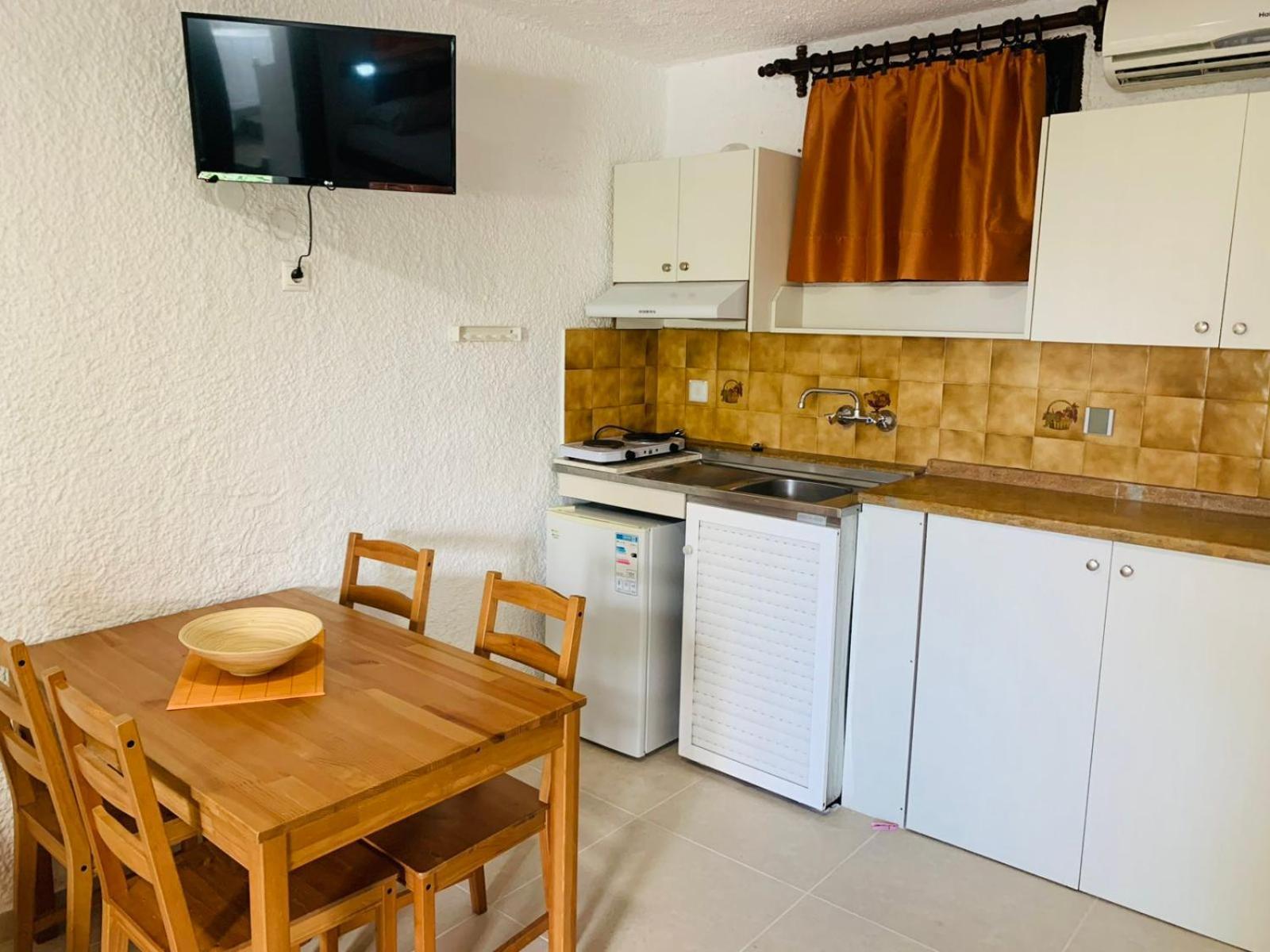 Argo Apartments Nea Poteidaia Habitación foto
